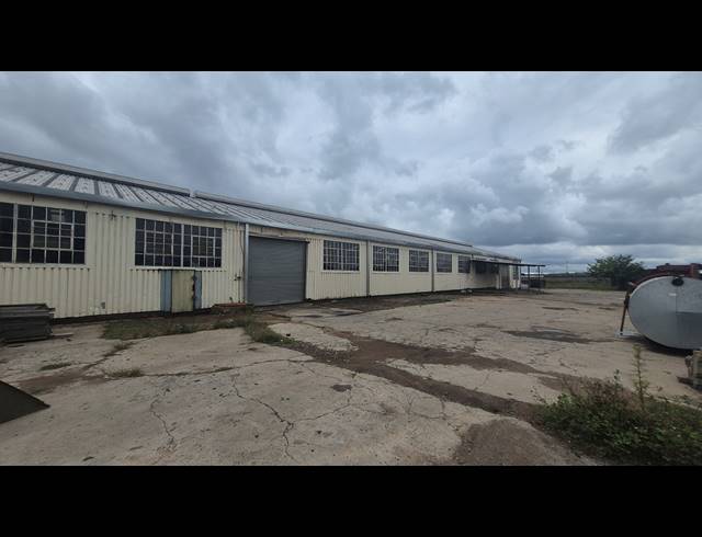 1,023M² FACTORY TO LET IN BOKSBURG EAST